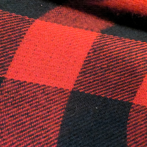 Buffalo Plaid Cape - Picture 6 of 6